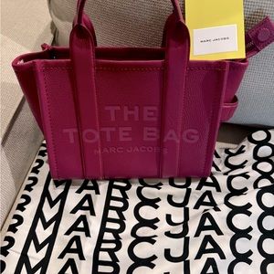 Marc Jacob’s small leather Tote Bag in Lipstick Pink.